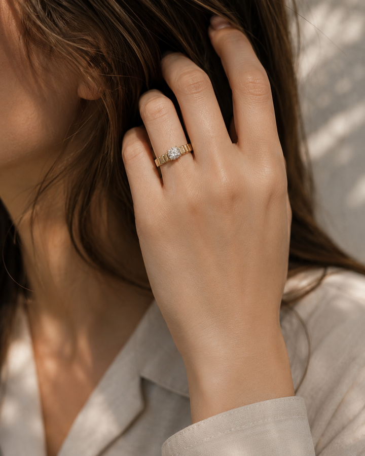 1 ct Cushion-Cut Diamond Fluted Ribbed 14K Gold Ring