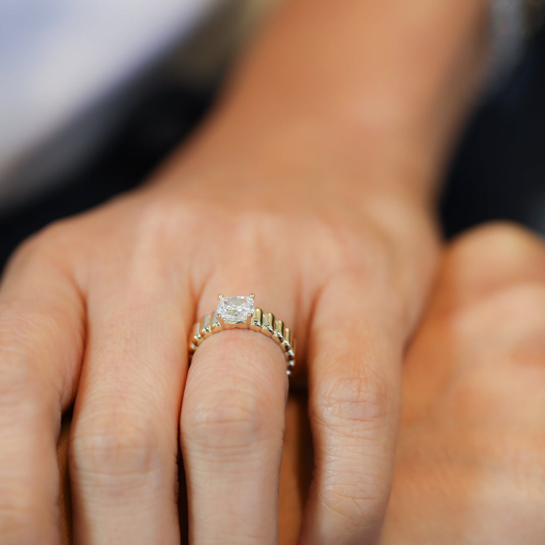 1 ct Cushion-Cut Diamond Fluted Ribbed 14K Gold Ring