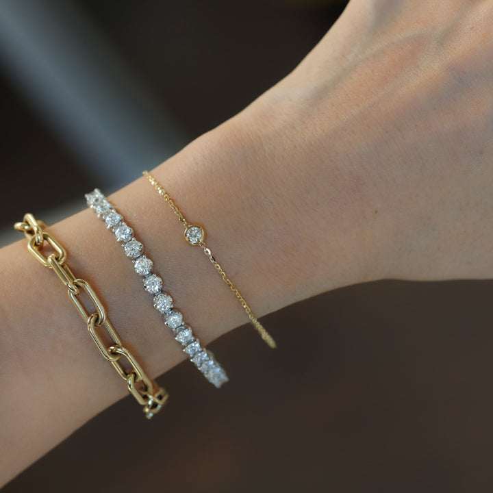 Bezel Diamond Elegant Centerpiece in 14K Gold Chain Bracelet