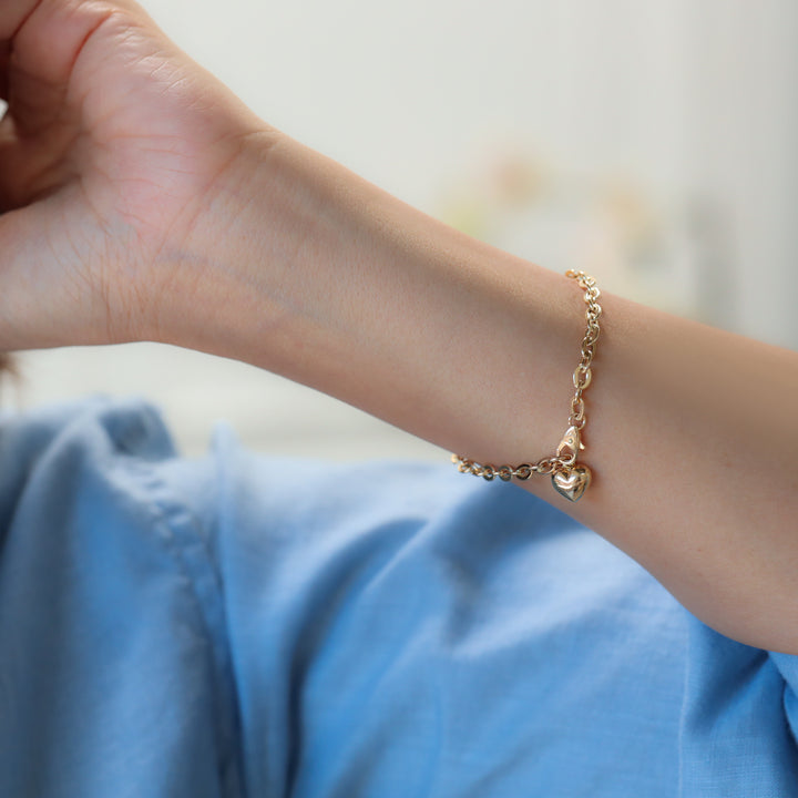 Link Chain 14K Gold Bracelet with Heart Charm