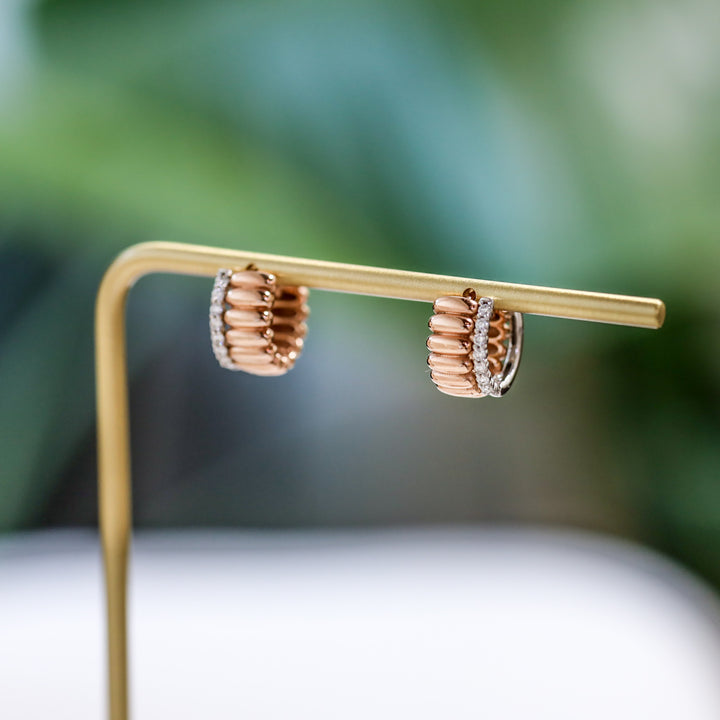 Fluted Ribbed Textured Hoop Earrings with 1.5mm Diamond Band