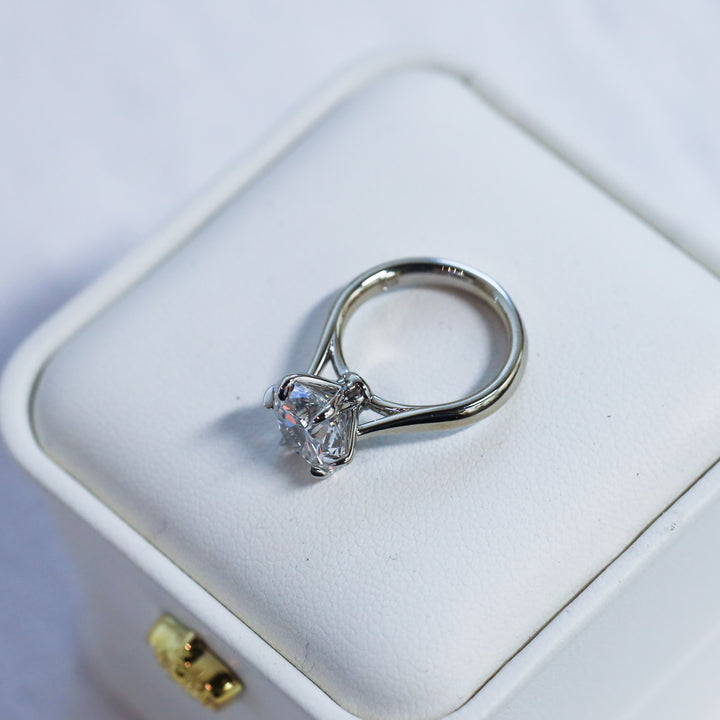 3 ct Round Cut Diamond Engagement RIng