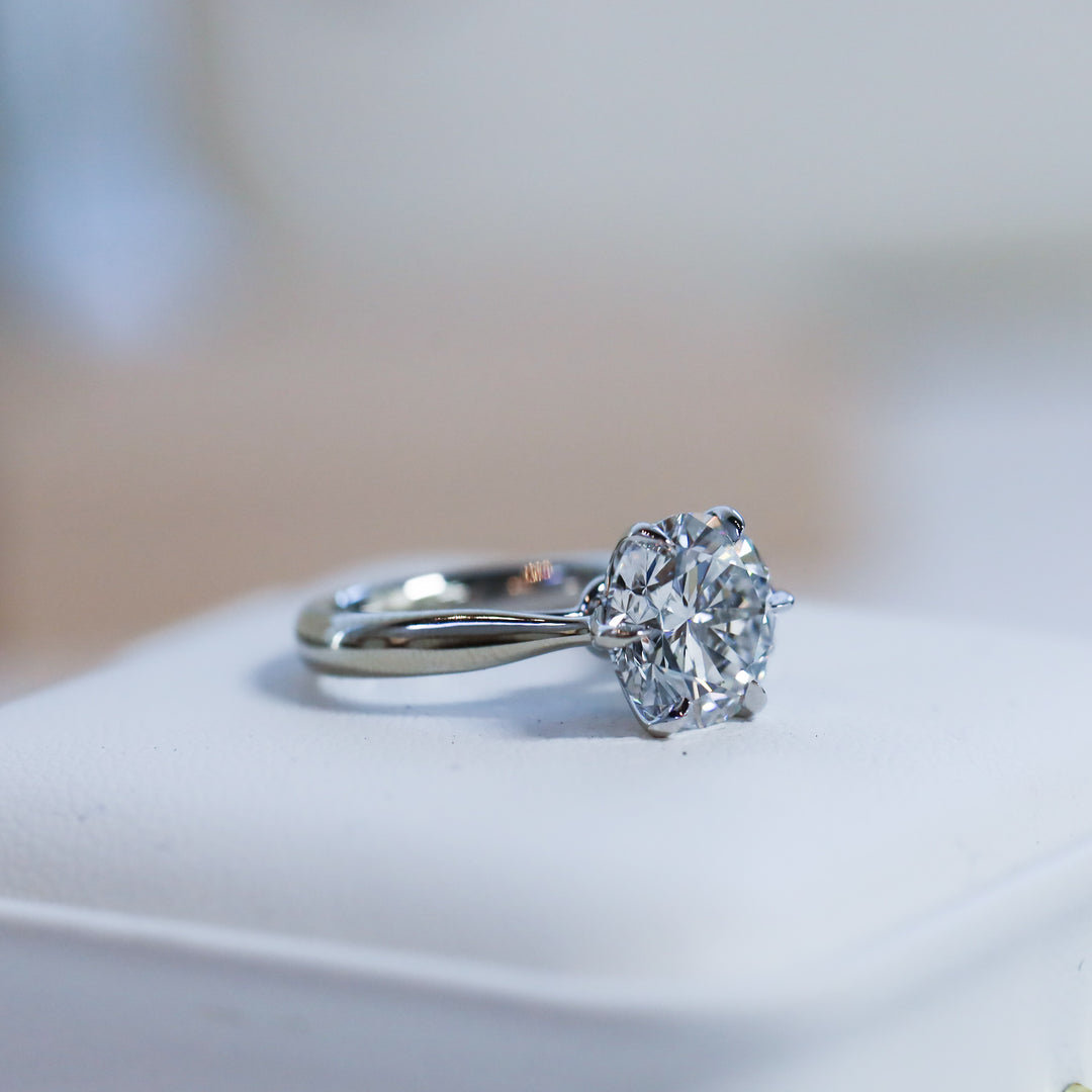 3 ct Round Cut Diamond Engagement RIng