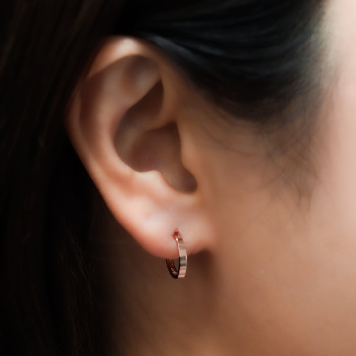 Faceted Light-Catching Shiny Hoop Earrings - Medium 13mm