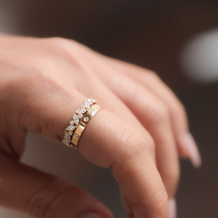 Flush Set 8 Stones Diamond Ring Wedding Band - Flat Edge 2.5mm