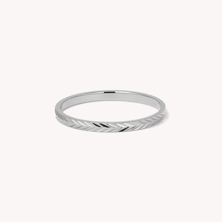 Herringbone Chevron Eternity Ring – 14K Gold Diamond-Cut Band