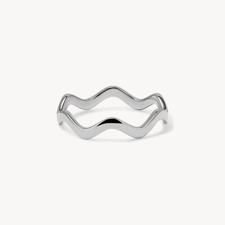 Golden Waves Ring – 14K Solid Gold Wavy Band
