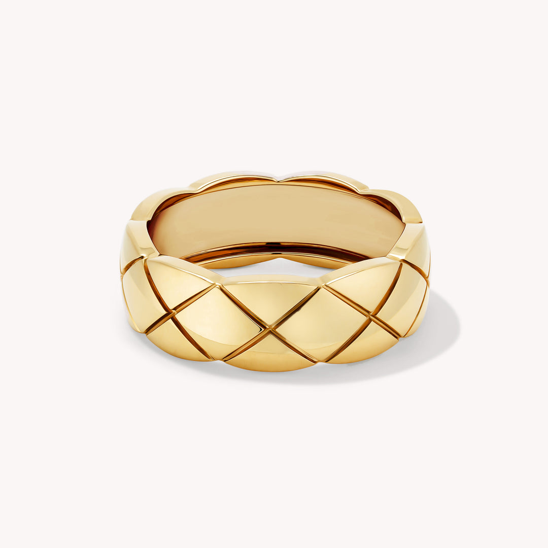 Elegant Quilted Pattern Ring in 14K Gold 7mm