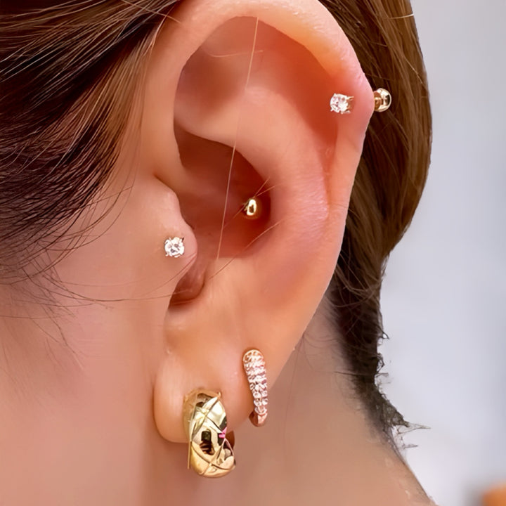Quilted Huggie Hoop Earrings Medium – 14K Gold Hoop Earrings with Statement Quilt Pattern
