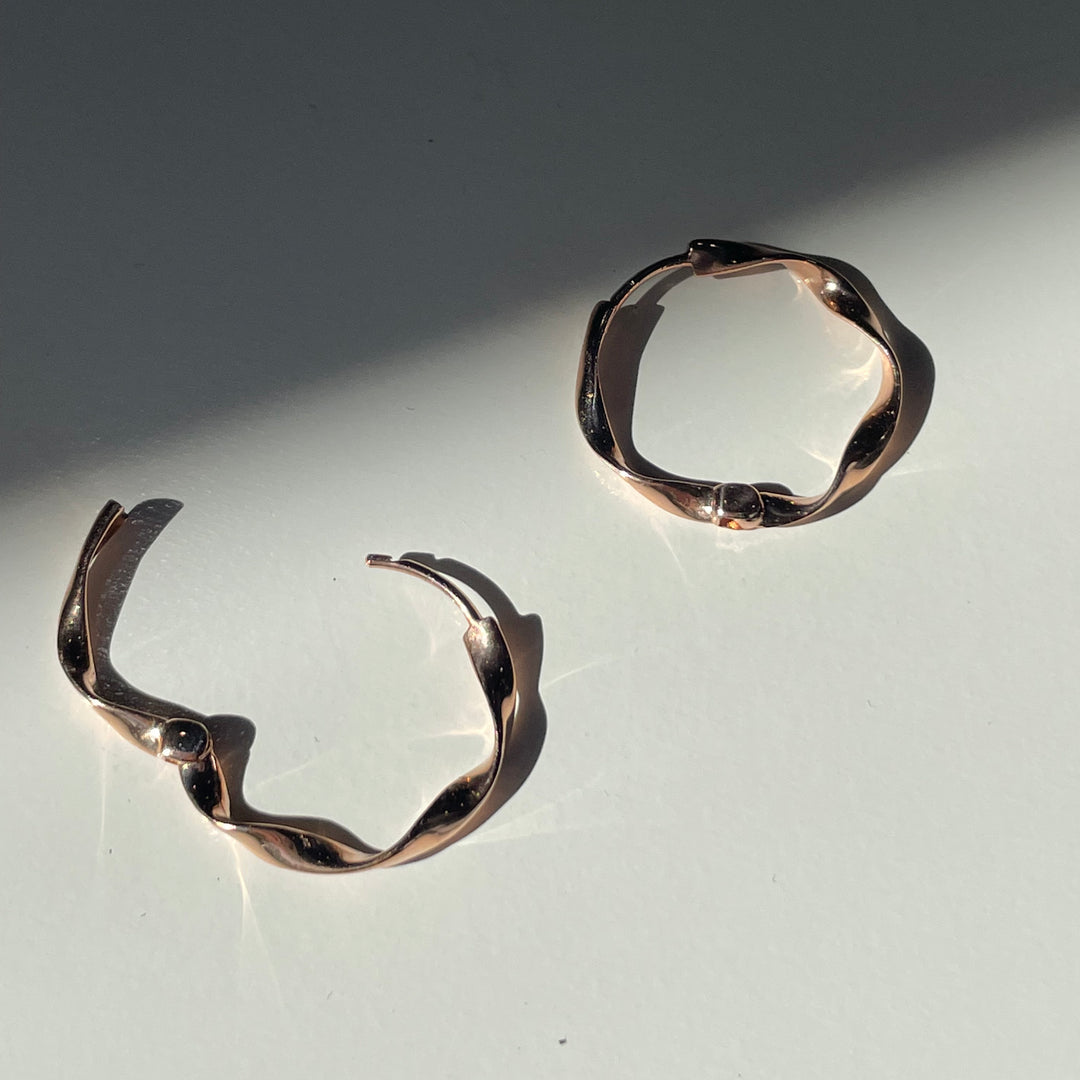 Twist of Elegance Hoop Earrings – 14K Solid Gold Twisted Hoops