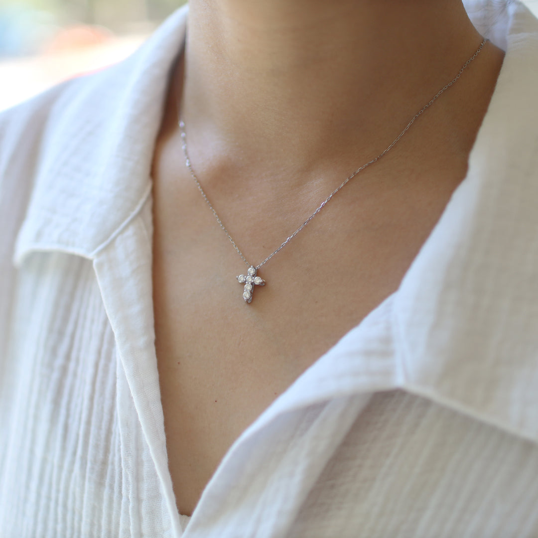 Cross Lab Diamond Necklace – 14K Gold Prong-Set Pendant