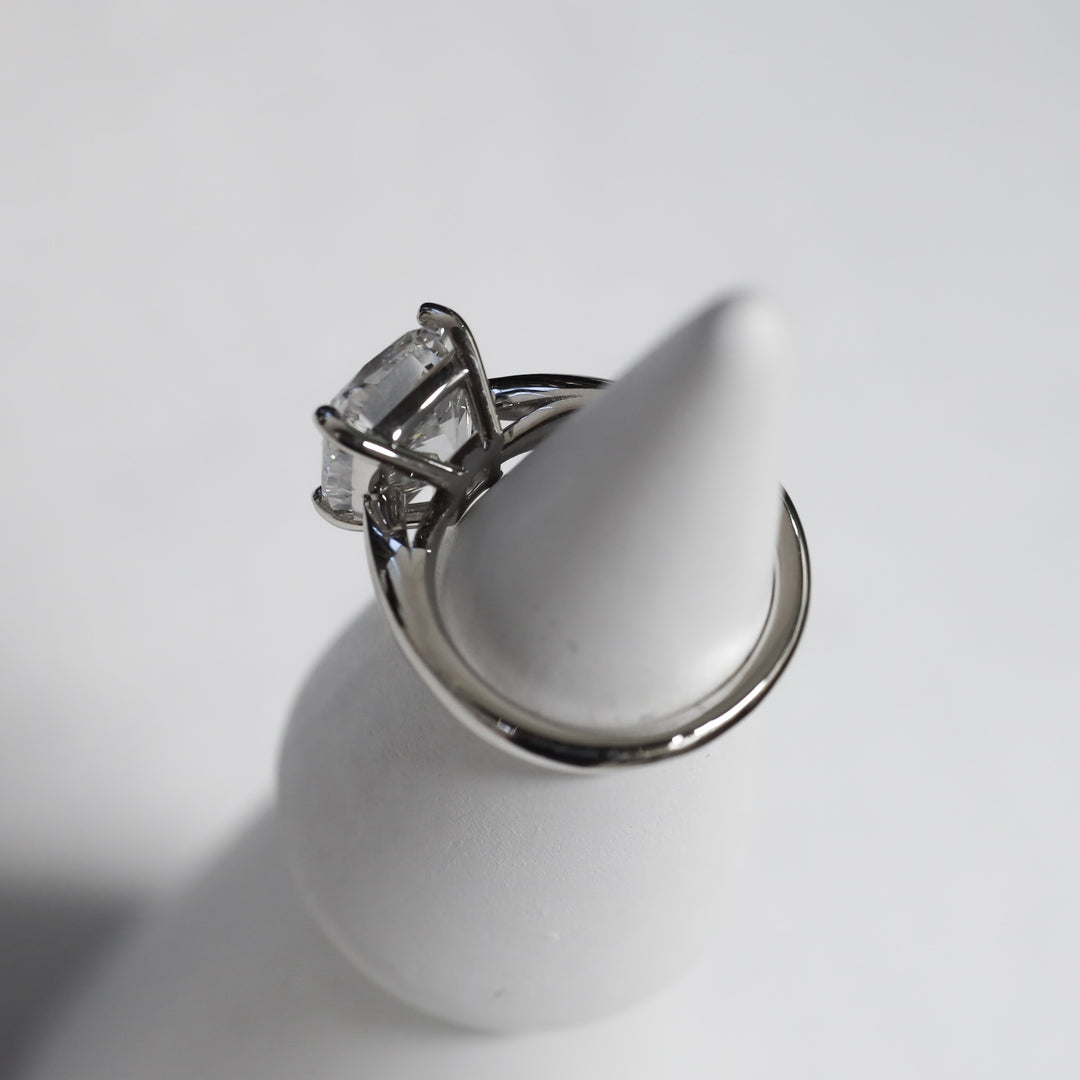 4 ct Cushion Cut Diamond Engagement RIng