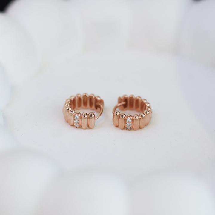 Fluted Ribbed Textured Hoop Earrings with Three Diamonds