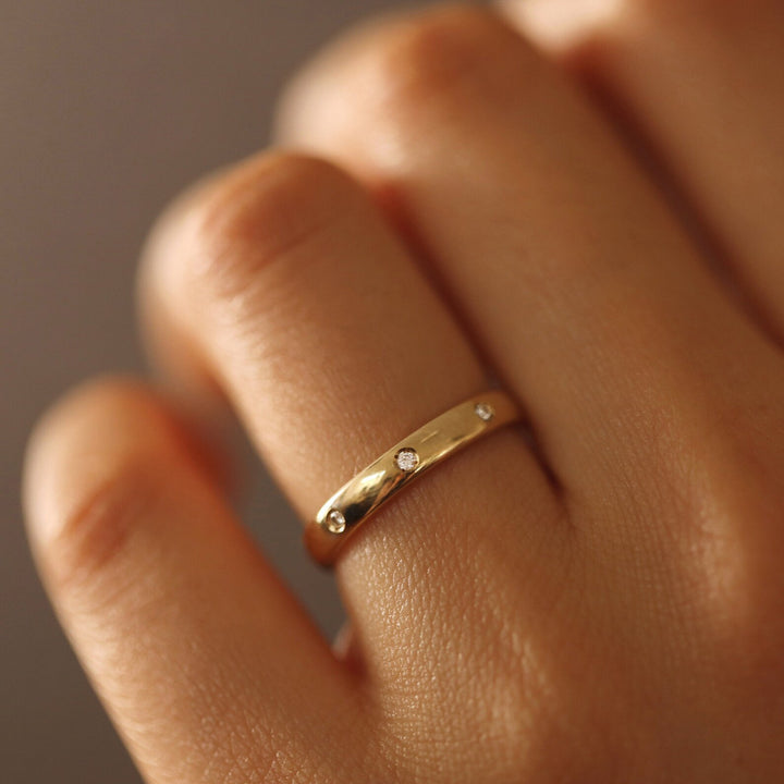 Flush Set 8 Stones Diamond Ring Wedding Band - Round Edge 3mm
