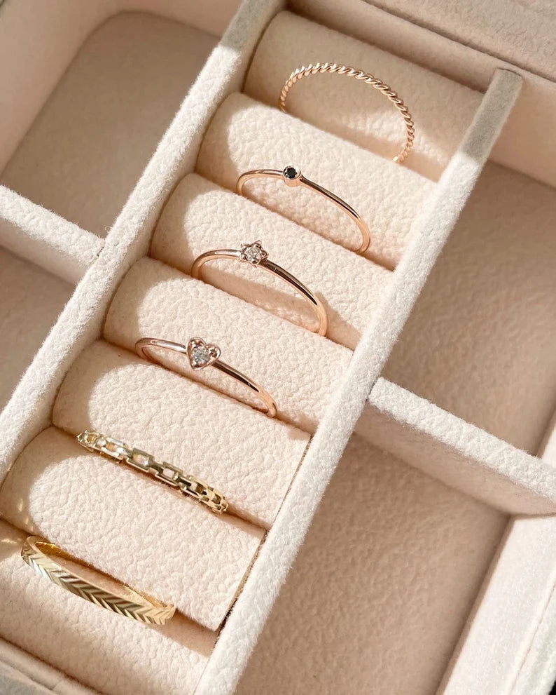 Dainty Star Diamond Ring in 14K Gold