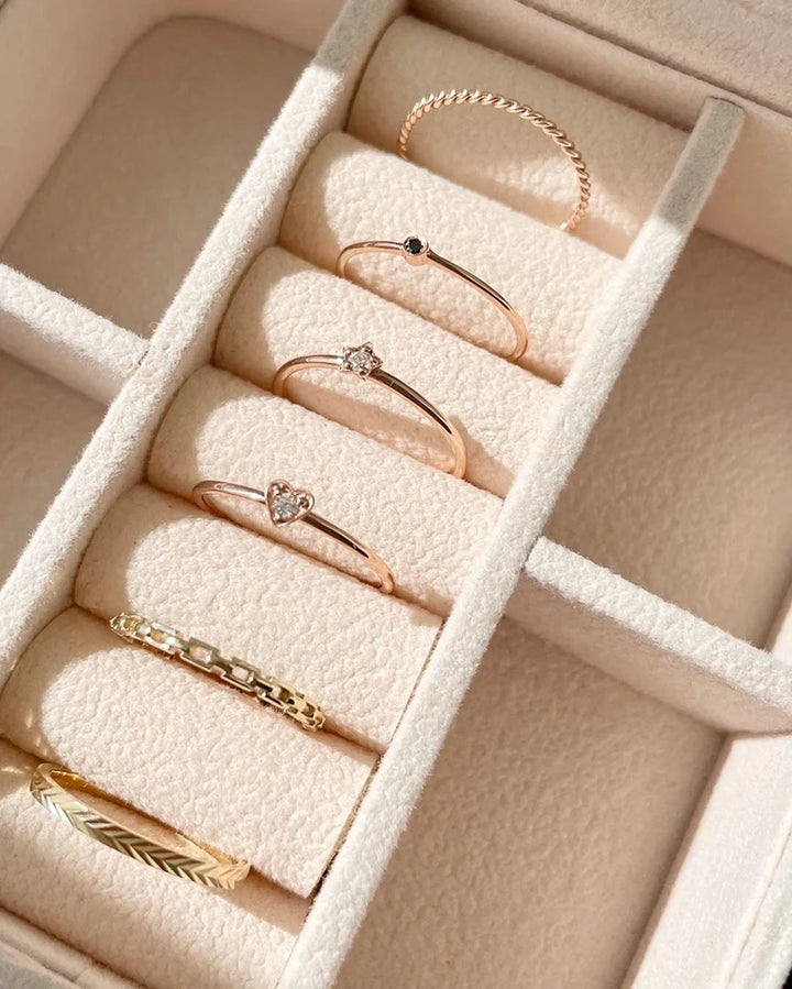 Dainty Star Diamond Ring in 14K Gold