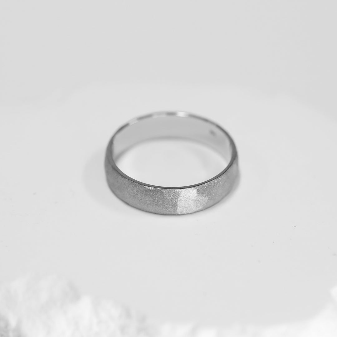 Hammered Textured Men's Wedding Band Ring
