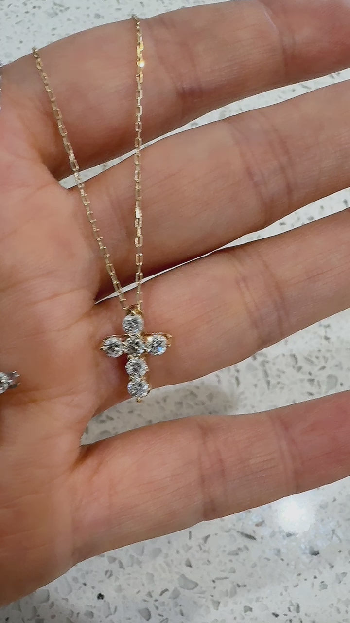 Cross Lab Diamond Necklace – 14K Gold Prong-Set Pendant