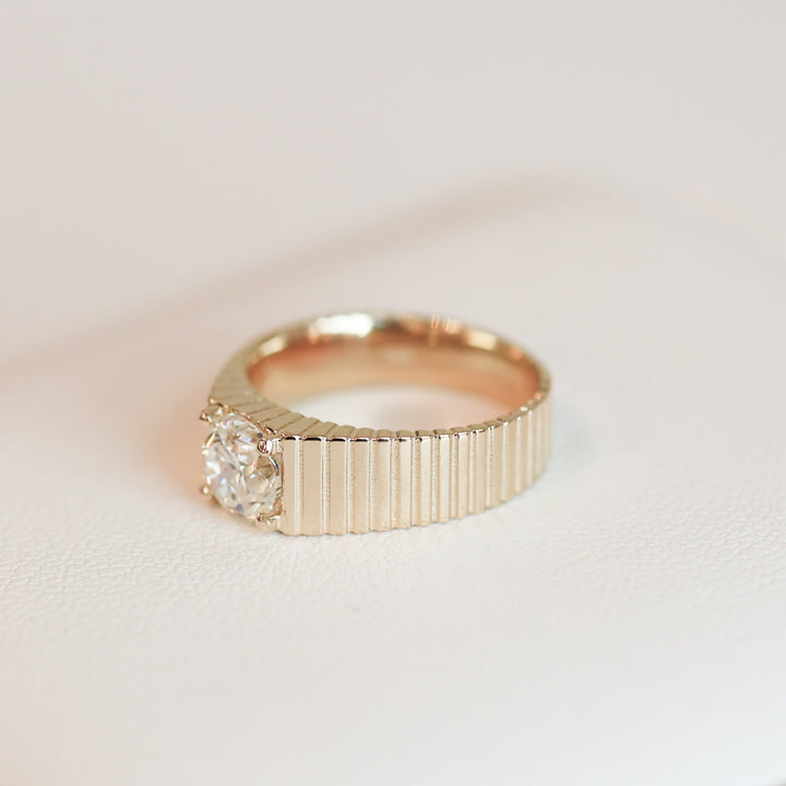 Ripped Vintage Solitaire Diamond Ring  in 14K Gold Engagement Ring