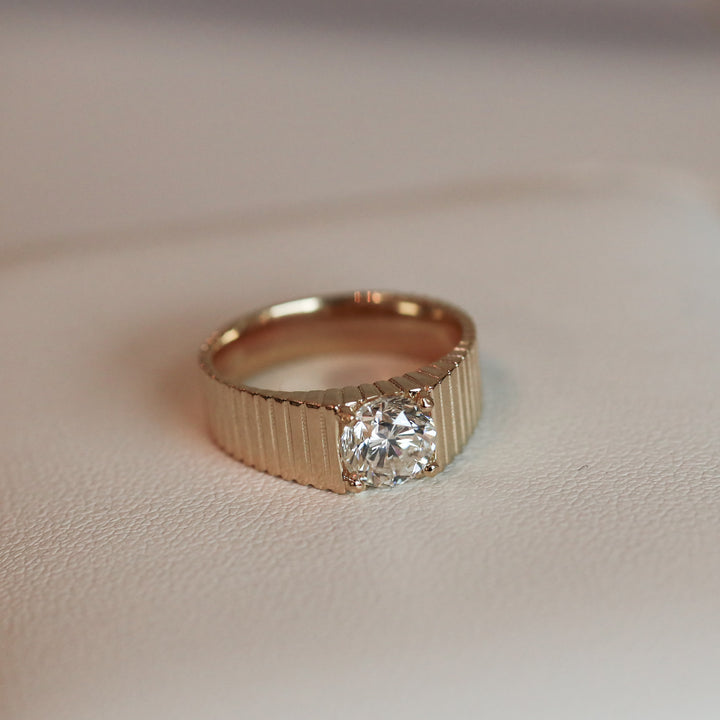 Ripped Vintage Solitaire Diamond Ring  in 14K Gold Engagement Ring
