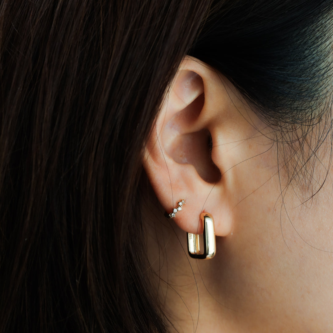 Rounded Rectangular Chunky U-Shaped Hoop Earrings Small (15mm) – 14K Solid Gold Thick Paperclip Hoops