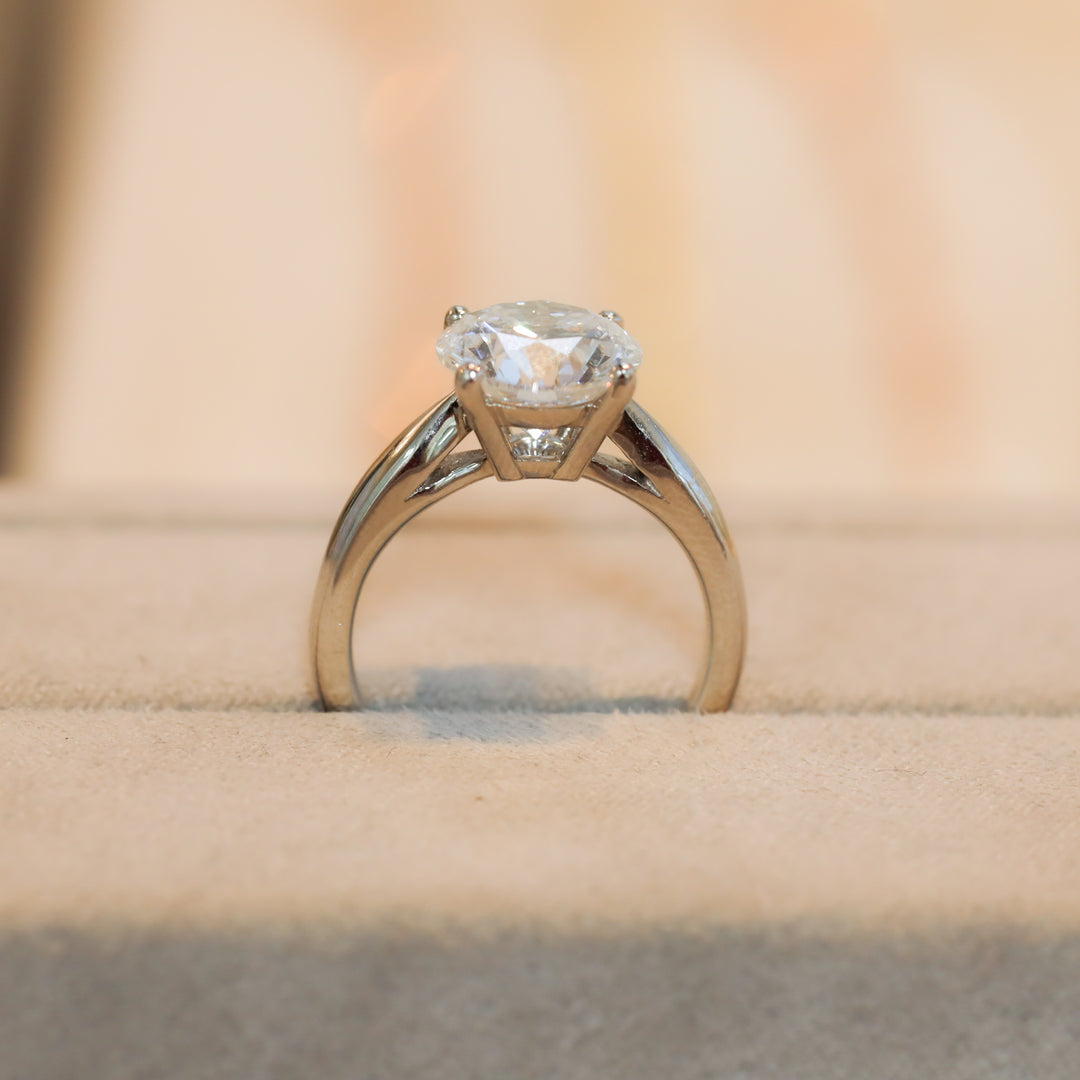 3 ct Round Diamond Engagement RIng